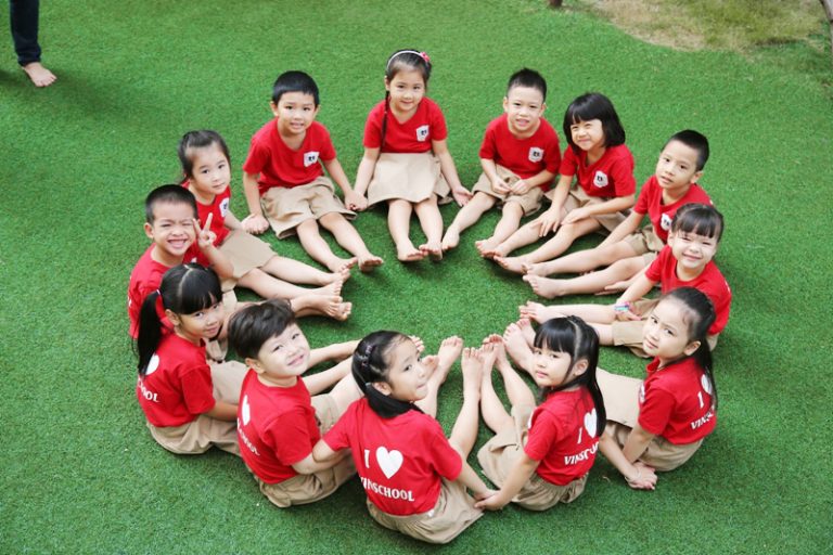 Công ty may đồng phục học sinh đẹp uy tín tại quận 5 1 dong phuc mam non