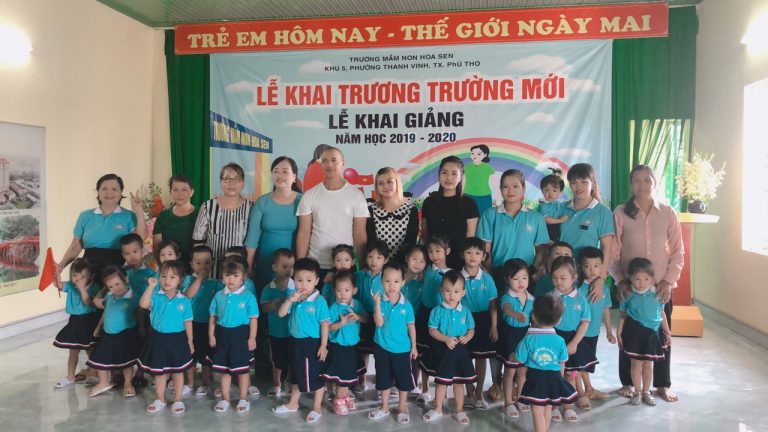 may dong phuc mam non 1280x720